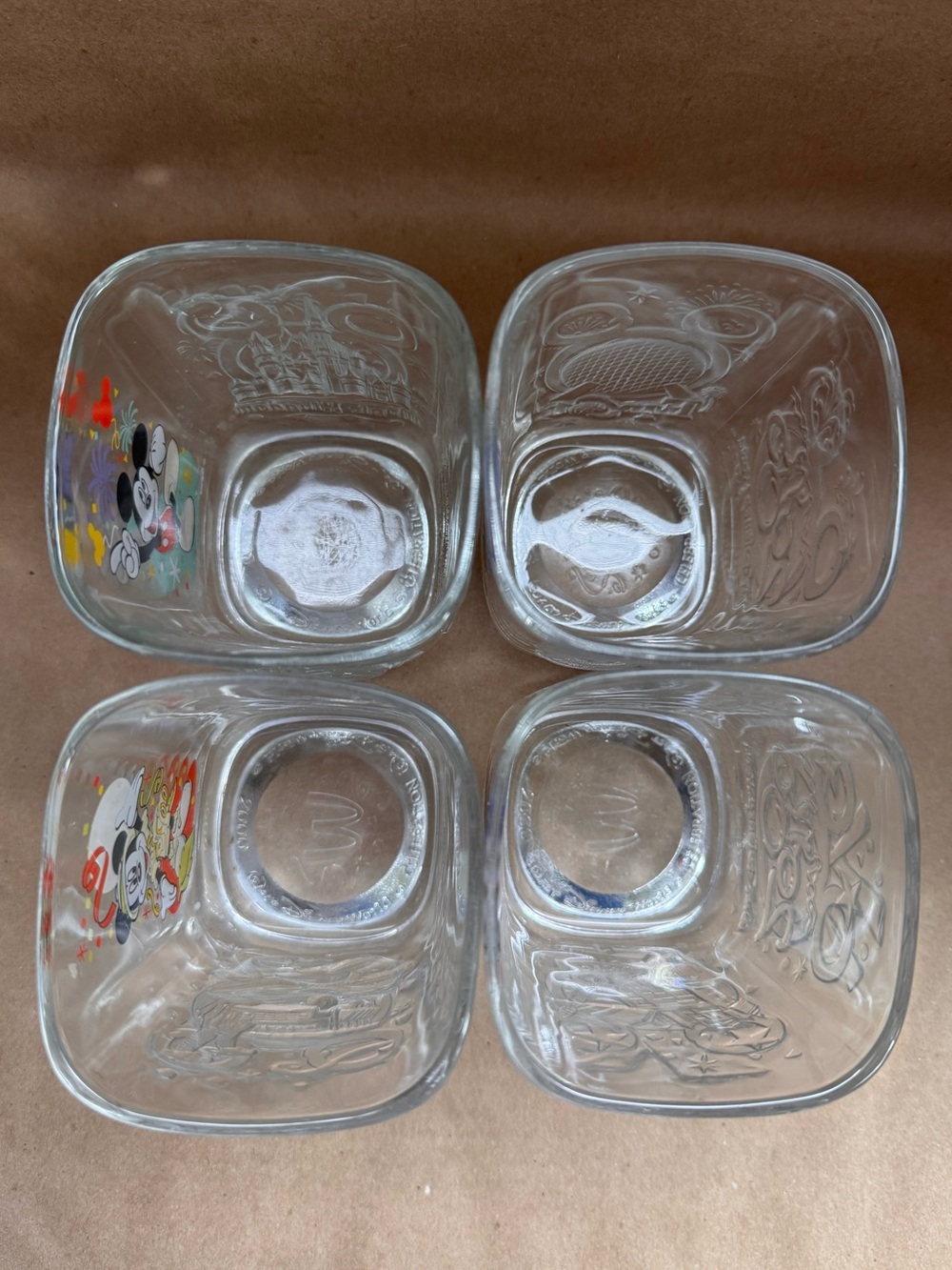 Set of 4 x 2000 McDonalds Walt Disney World Square Glass Tumblers - Picture 9 of 11